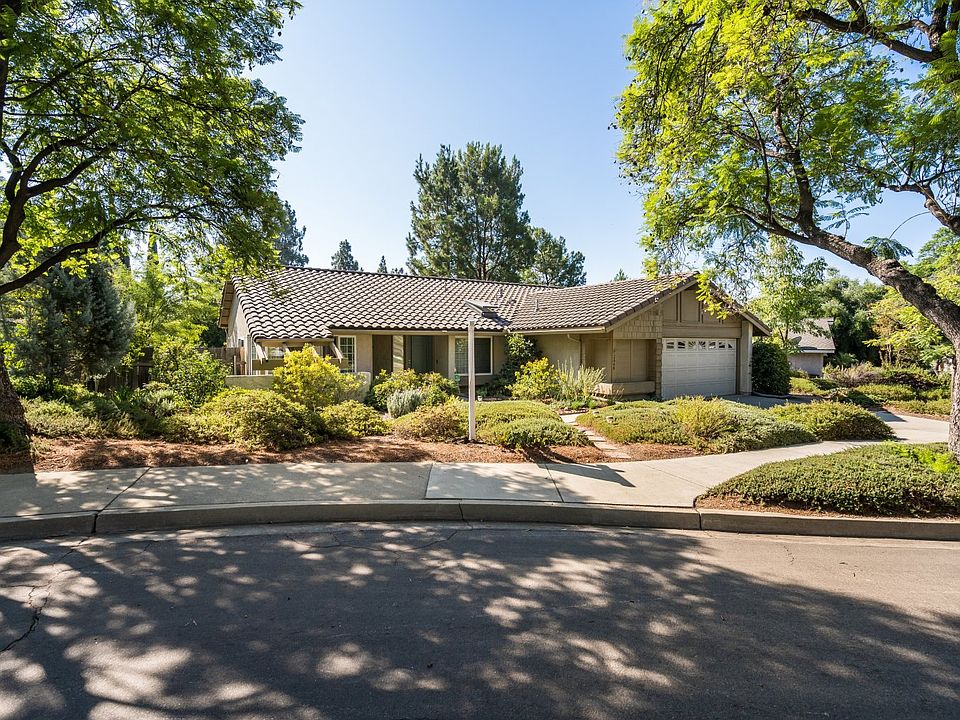 1st image of 2448 Wood Ct