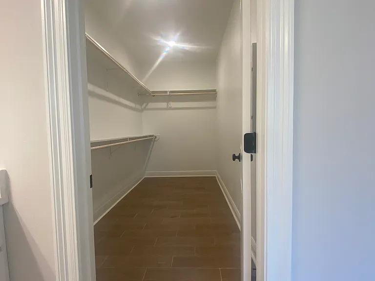 21200 Astoria Ln — Photo 25