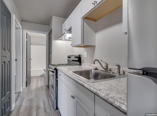 1000 3rd St #996-A6, Menasha, WI 54952