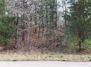 20 Valley Dr, Westerly, RI 02891