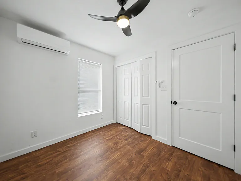 913 Estelle Ave — Photo 13