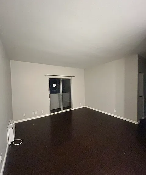 Living room will heating and A/C