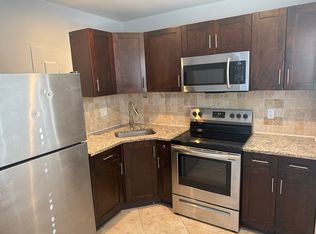 215 SW 16th St APT 4, Fort Lauderdale, FL 33315