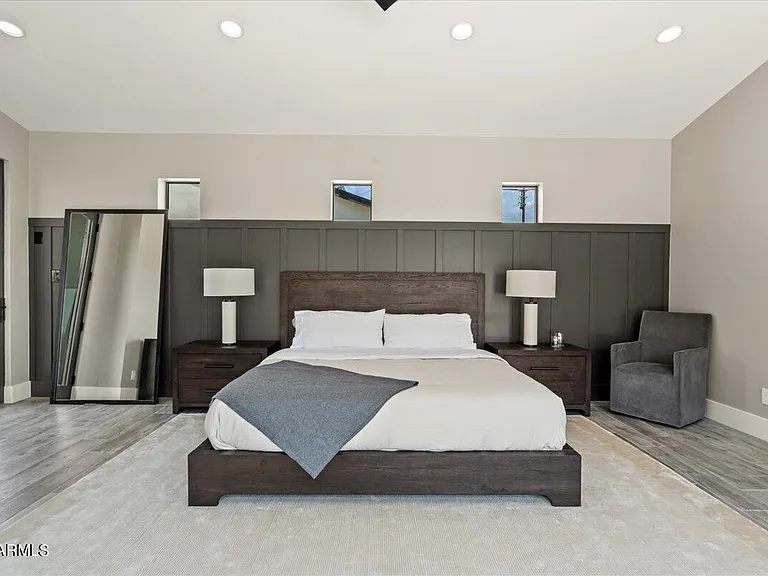 4137 E Earll Dr — Photo 28