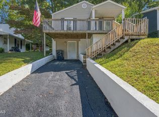 1409 Rock Rose Rd, Bristol, TN 37620