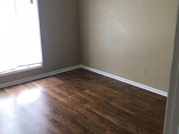 4th image of 1655 Foxhaven Dr APT 208