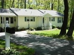 20 Suncrest Ave, Wilmington, MA 01887