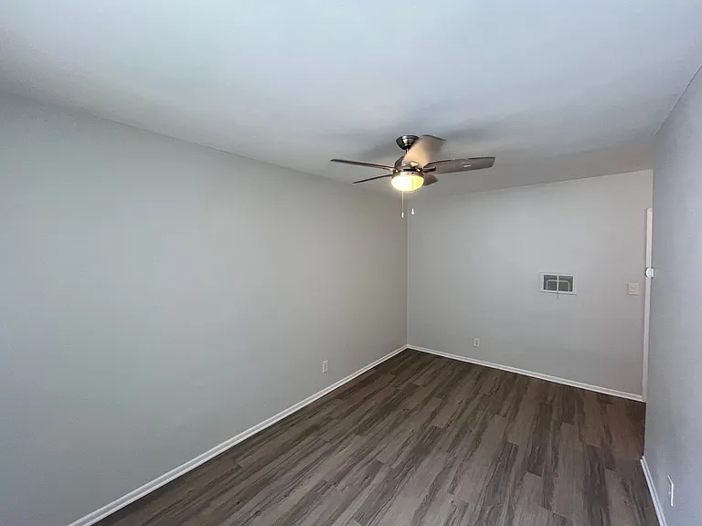 11937 Avon Way — Photo 15