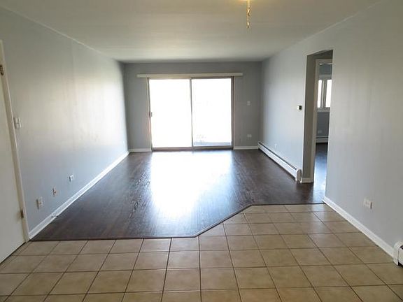 4th image of 10035 S Cicero Ave APT 304