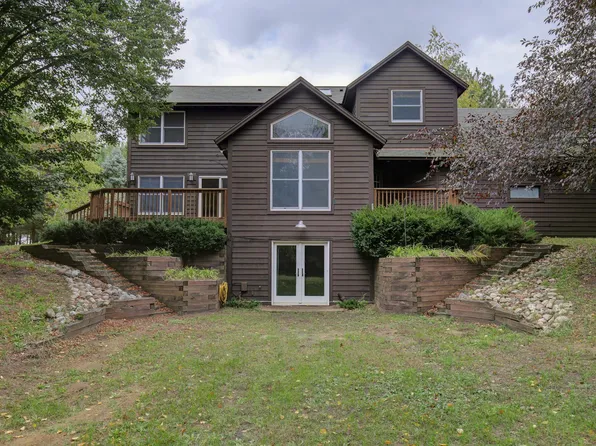 9568 275th Ave NE, North Branch, MN 55056