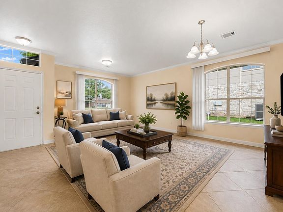 3rd image of 801 Brown Dr