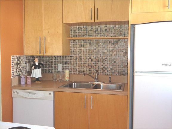 4th image of 2761 Hidden Lake Blvd #A