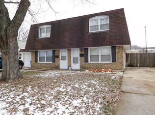 960-962 S Bridge Dr, Aurora, IL