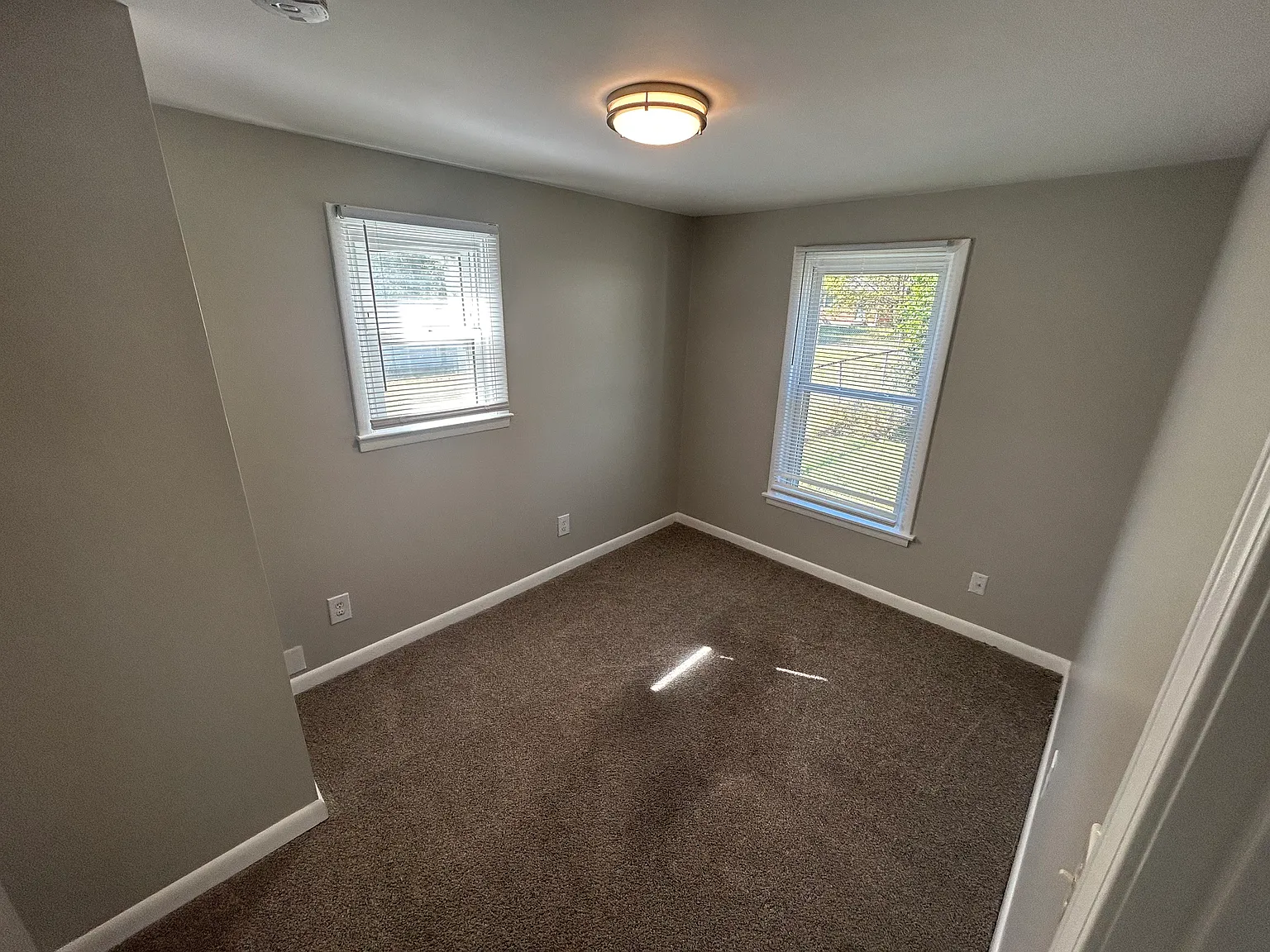 2 bed, 705 sqft, $1,025 — Photo 4