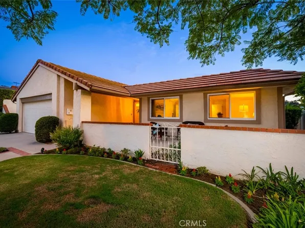 25412 Grissom Rd, Laguna Hills, CA 92653