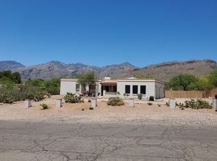 8955 E Saddleback Dr, Tucson, AZ 85749