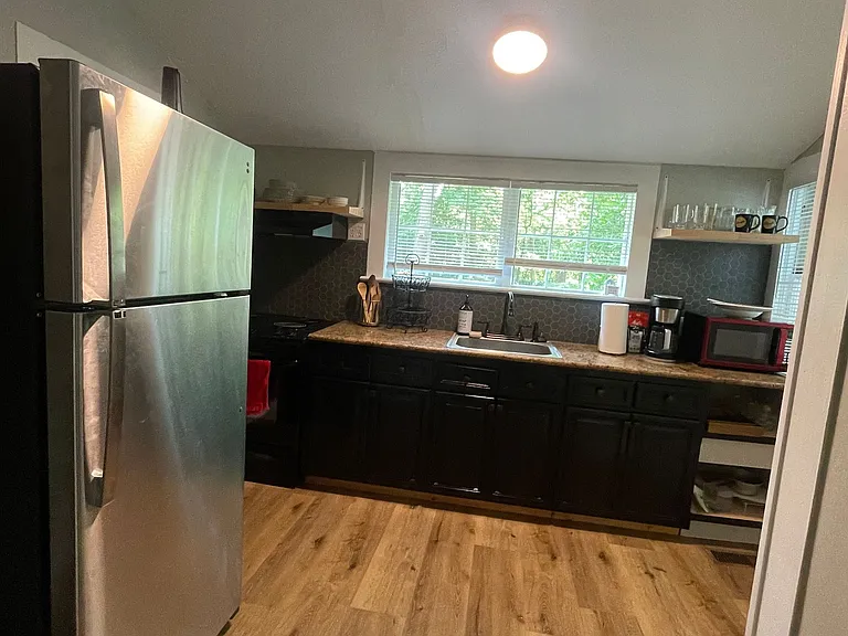 307 N Mitchell St — Photo 11