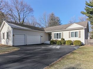 200 Grove Ave, Fox River Grove, IL 60021