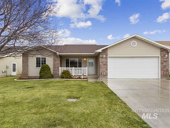 2nd image of 2453 Alderwood Dr