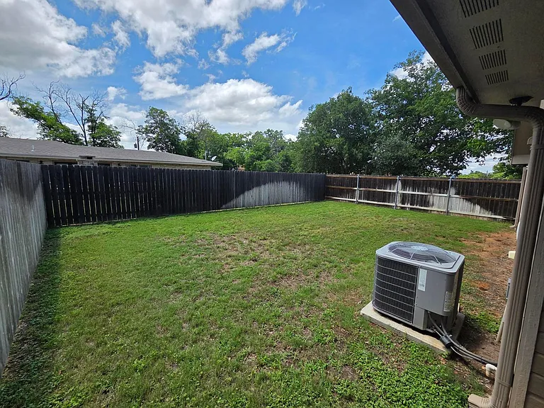 1004 E Hill St #B — Photo 14