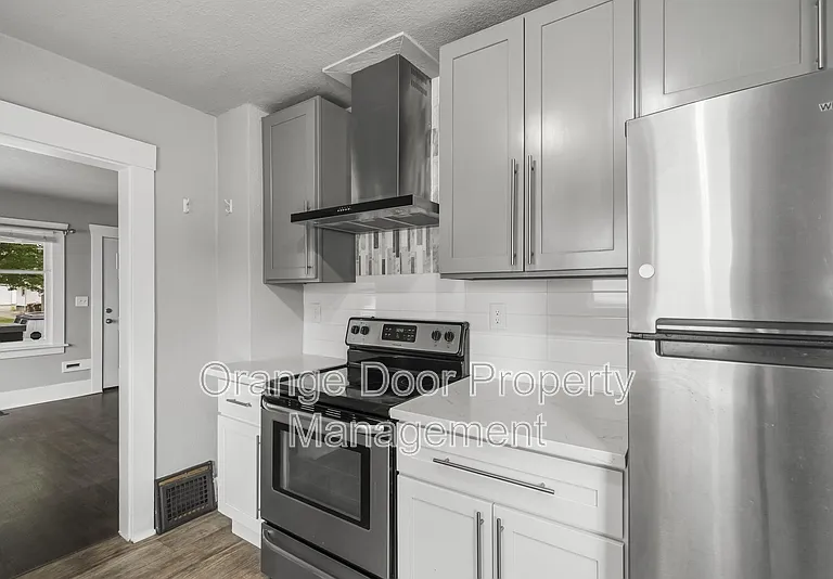 4024 S G St — Photo 3