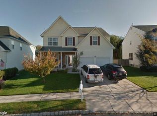 24 Huckleberry Way, Turnersville, NJ 08012