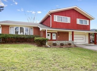 1217 W Green Acres Ln, Mount Prospect, IL