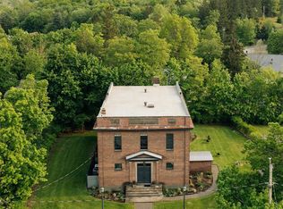 57 Cold Water St, Hillsdale, NY 12529