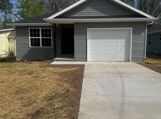 1539 E Whiteside St, Springfield, MO 65804