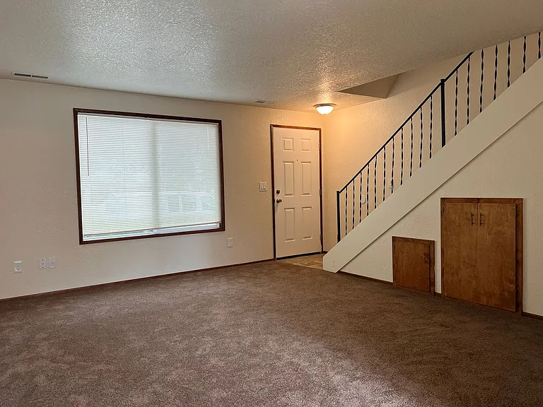 155 S 8th St #1-8 — Photo 13