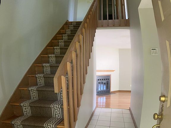 3rd image of 1601 Mill Pond Dr Unit 1601