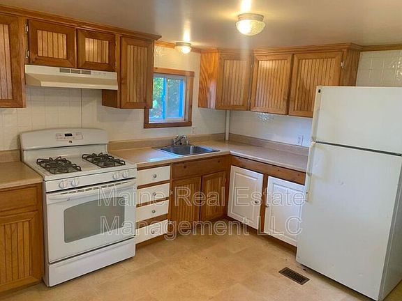 5th image of 35 Pheasant Hill Trailer Park