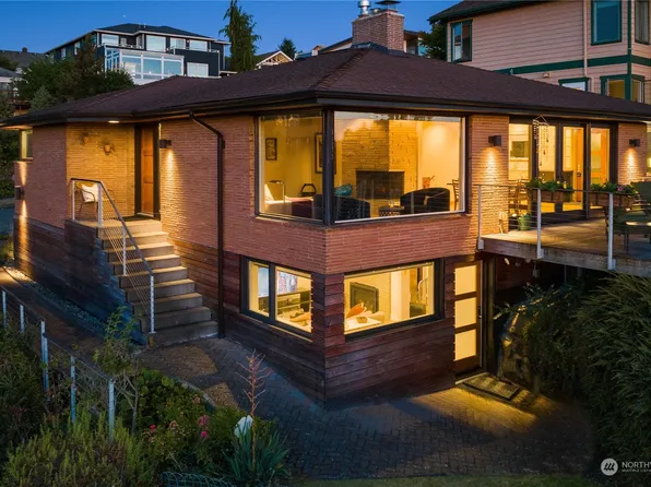 4105 SW Holly Street, Seattle, WA 98136