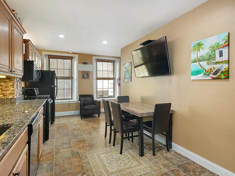 Kitchen 2