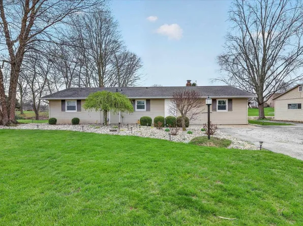 6010 S 020 W, Wolcottville, IN 46795