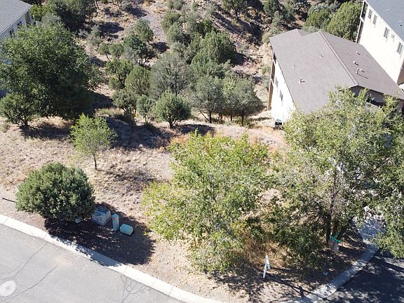 4th image of 250 Newport Dr