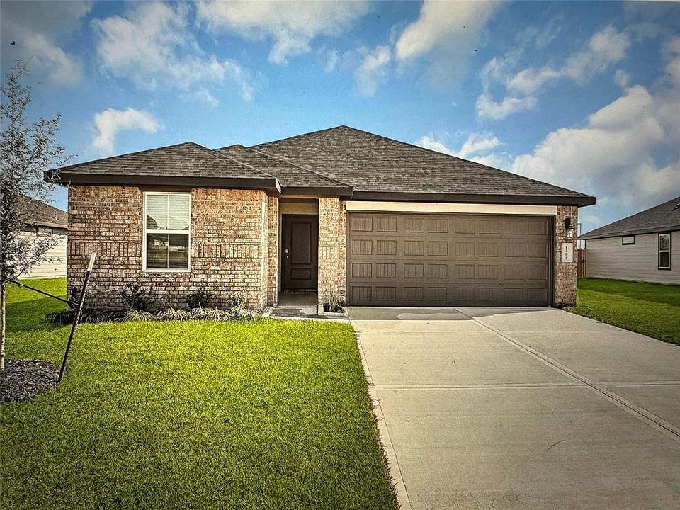 1st image of 1304 Redbud Ln