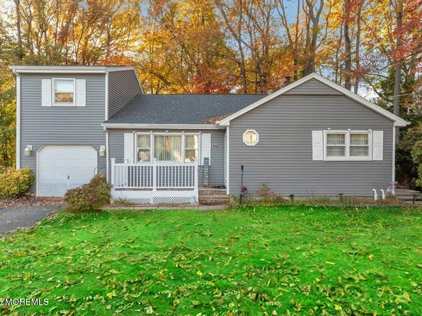 672 Hopping Road, Belford, NJ 07718