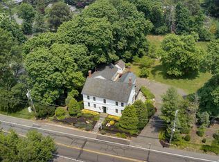 41 Main St, Stony Brook, NY 11790