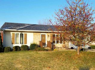 411 SE 15th St, Washington, IN