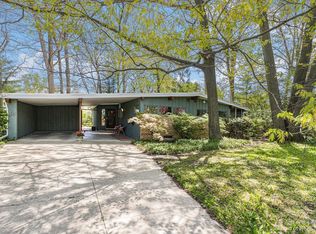 943 Raymond St, Ann Arbor, MI 48103