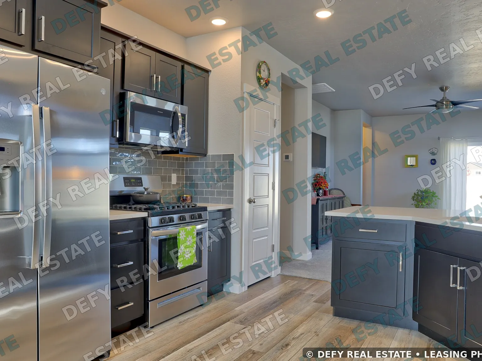 3 bed, 1445 sqft, $2,395 — Photo 2