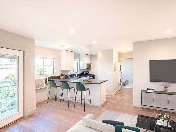 2nd image of 6556 La Mirada Ave APT 301