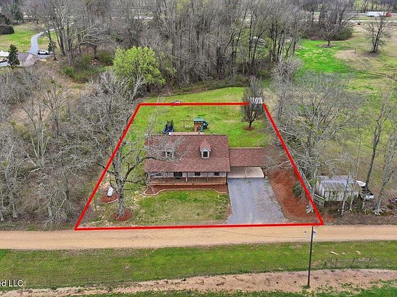 2nd image of 1440 Clover Hill Cir