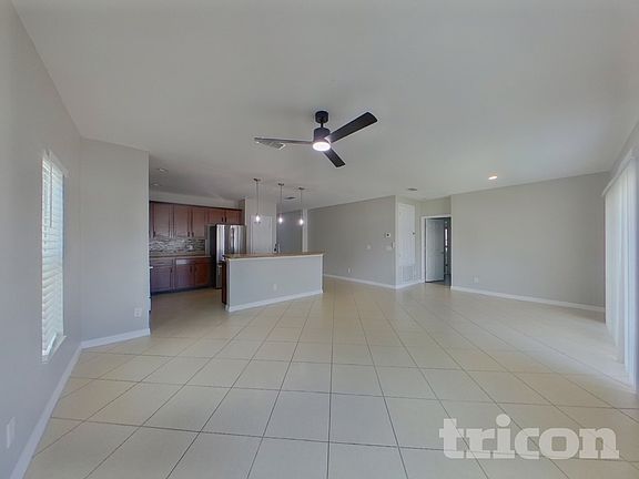 3rd image of 4887 Rockvale Dr
