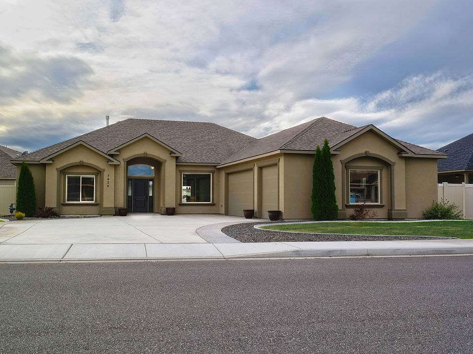 1st image of 1429 Jade Ave