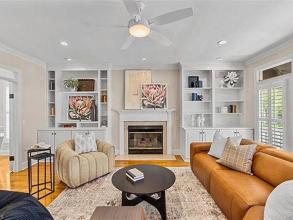 4th image of 2801 Benjamin Ct