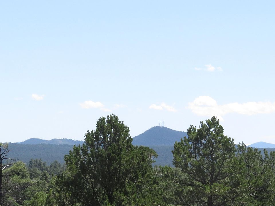1st image of 575 E Middle Mountain Ln