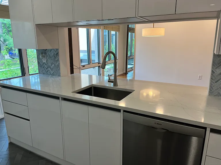285 Greene St #285 — Photo 9