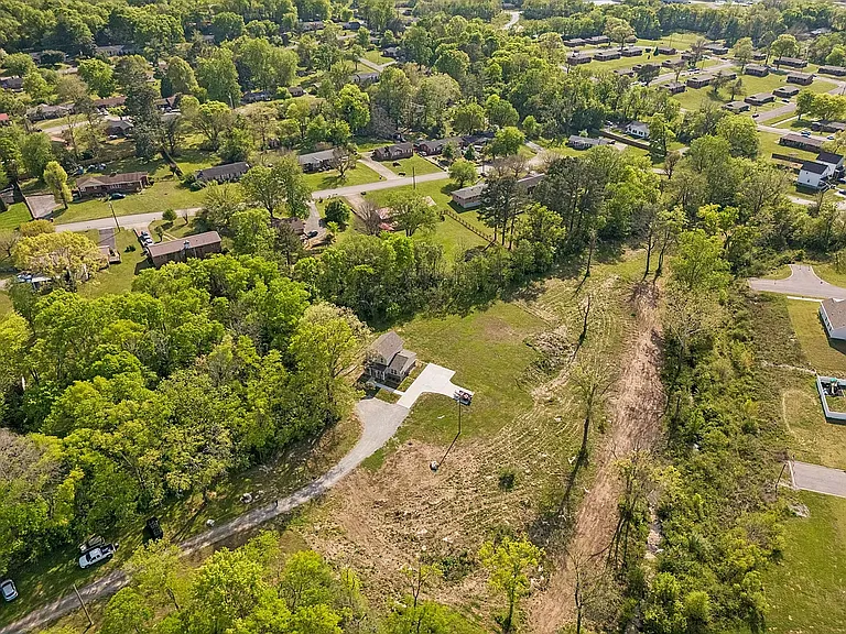 466 Mooresville Pike — Photo 33